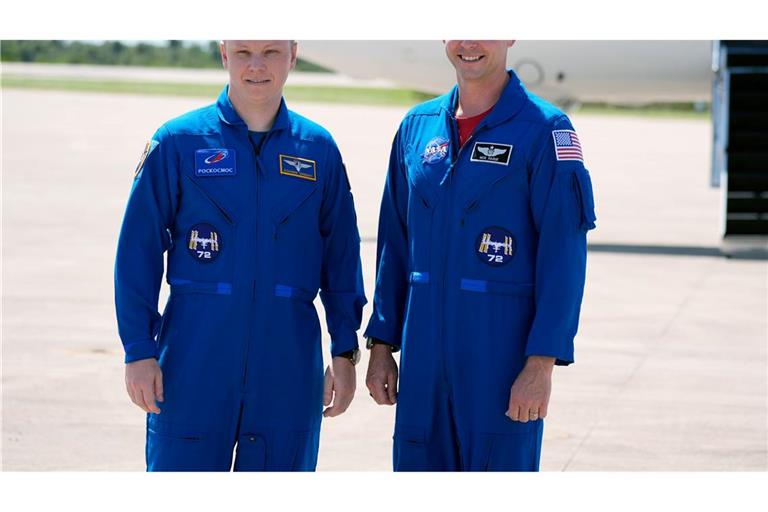 Sollen bis Anfang 2025 auf der ISS bleiben: Aleksandr Gorbunov (l) und Nick Hague.