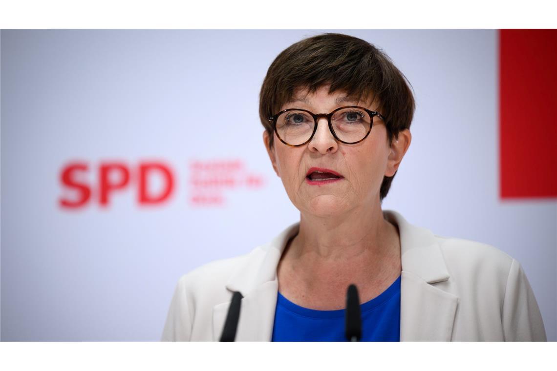 SPD-Chefin Saskia Esken verteidigt die Steuerpläne der Sozialdemokraten.