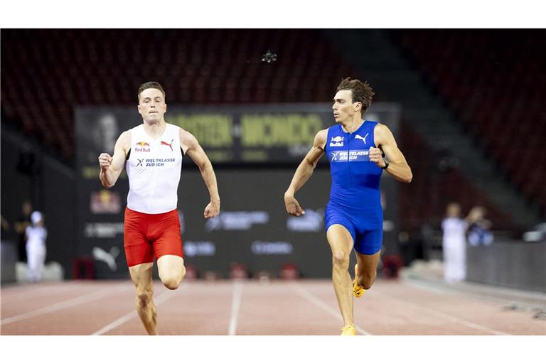 Stabhochspringer Armand Duplantis ließ Hürdenläufer Karsten Warholm keine Chance über 100 Meter.