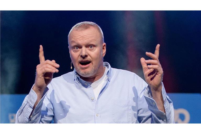 Stefan Raab kommt kurz vor Weihnachten mit einer neuen Samstagabendshow auf den Bildschirm - und hat dann namhafte Konkurrenz. (Archivbild)