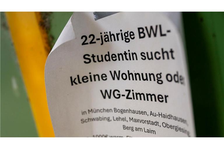 Studentinnen und Studenten auf Wohnungssuche müssen einer aktuellen Studie zufolge immer tiefer in die Tasche greifen. (Symbolbild)