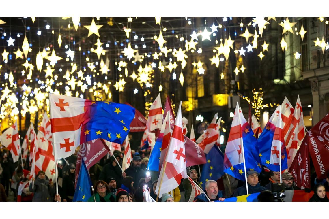 Tausende protestieren seit Wochen in Georgien.