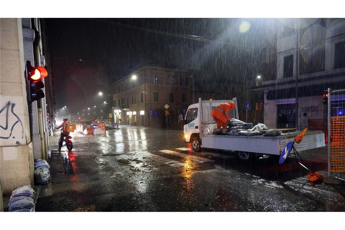 Teile Italiens sind in den vergangenen Tagen von heftigen Regenfällen heimgesucht worden.