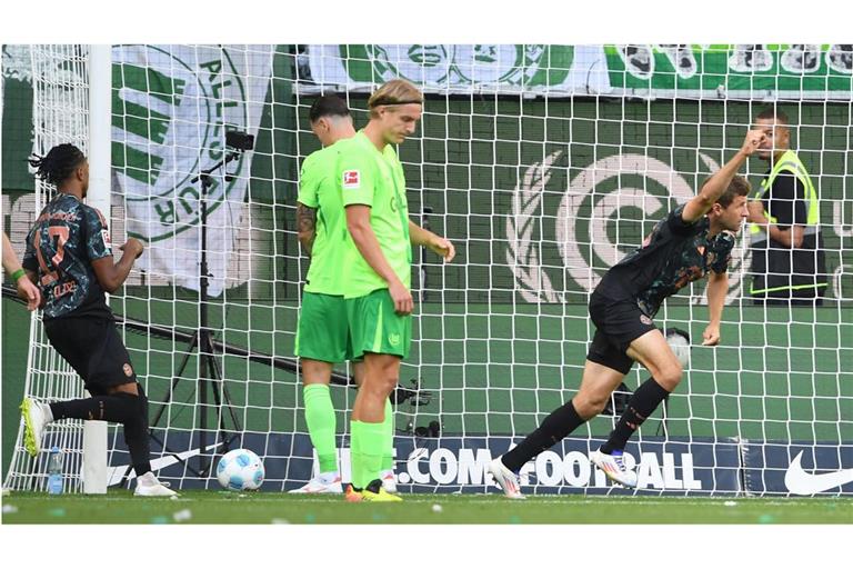 Thomas Müller (rechts) und der FC  Bayern konnten am Ende jubeln.