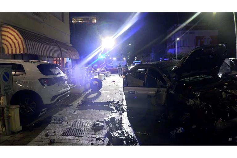 Tragisches Ende einer Klassenfahrt: Zwei Schülerinnen aus NRW bei Unfall in Toskana getötet.  (Foto aktuell)