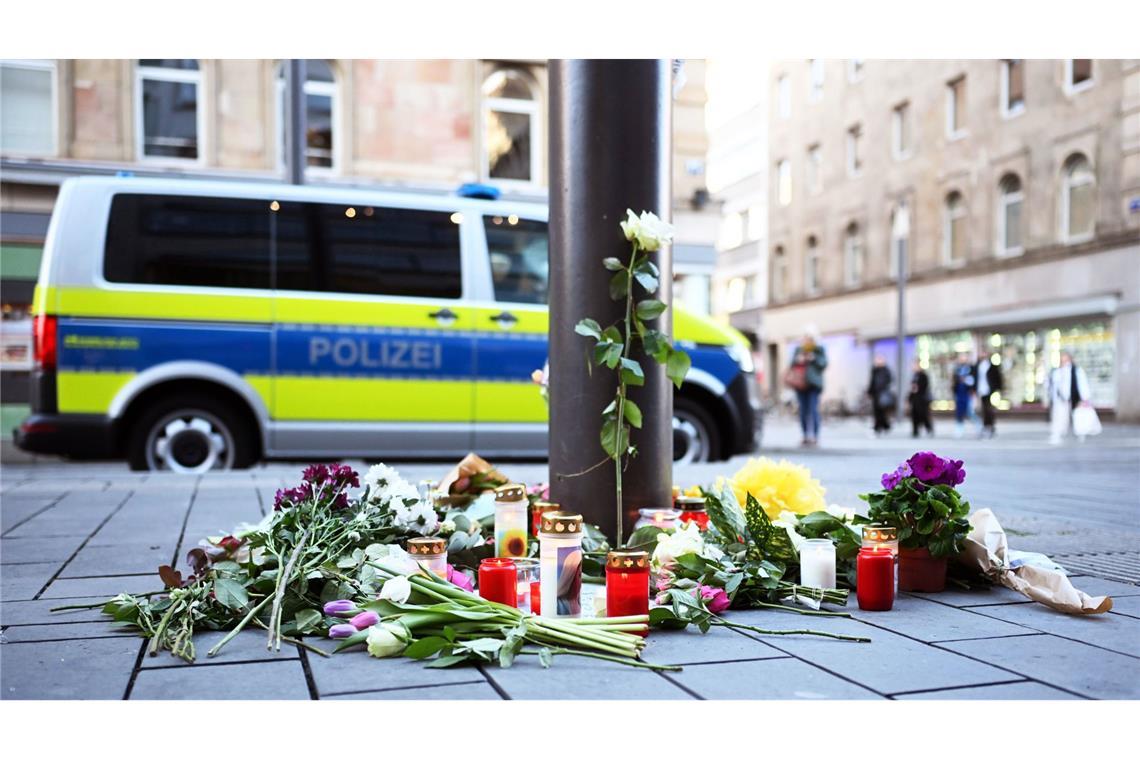 Trauerstelle in der Mannheimer Fußgängerzone. Was trieb den Täter an?