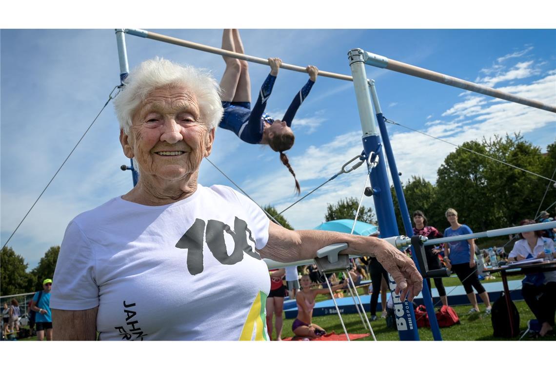 Turnfest mit 98 Jahren. Johanna Quaas' Lebensmotto lautet: immer in Bewegung bleiben. (Archivbild)