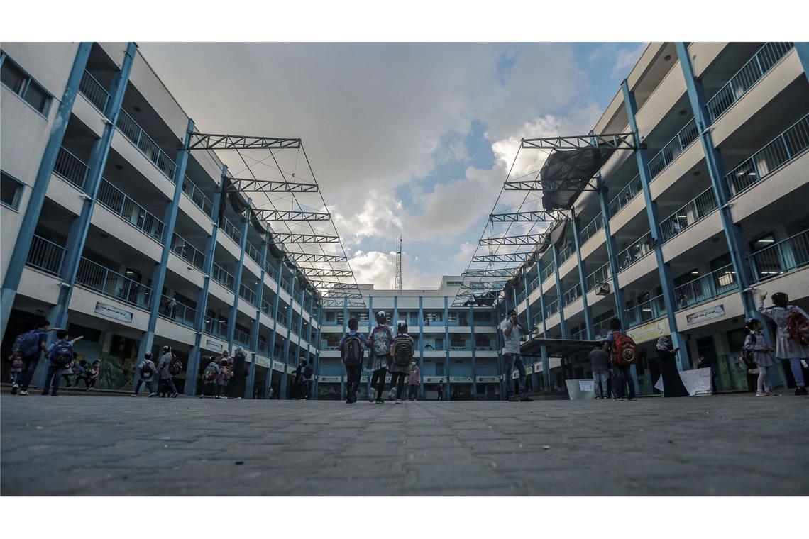 UNRWA betreibt hunderte Schulen, von denen viele im Gazakrieg als Notunterkünfte genutzt und teilweise zerstört wurden. (Archivbild)