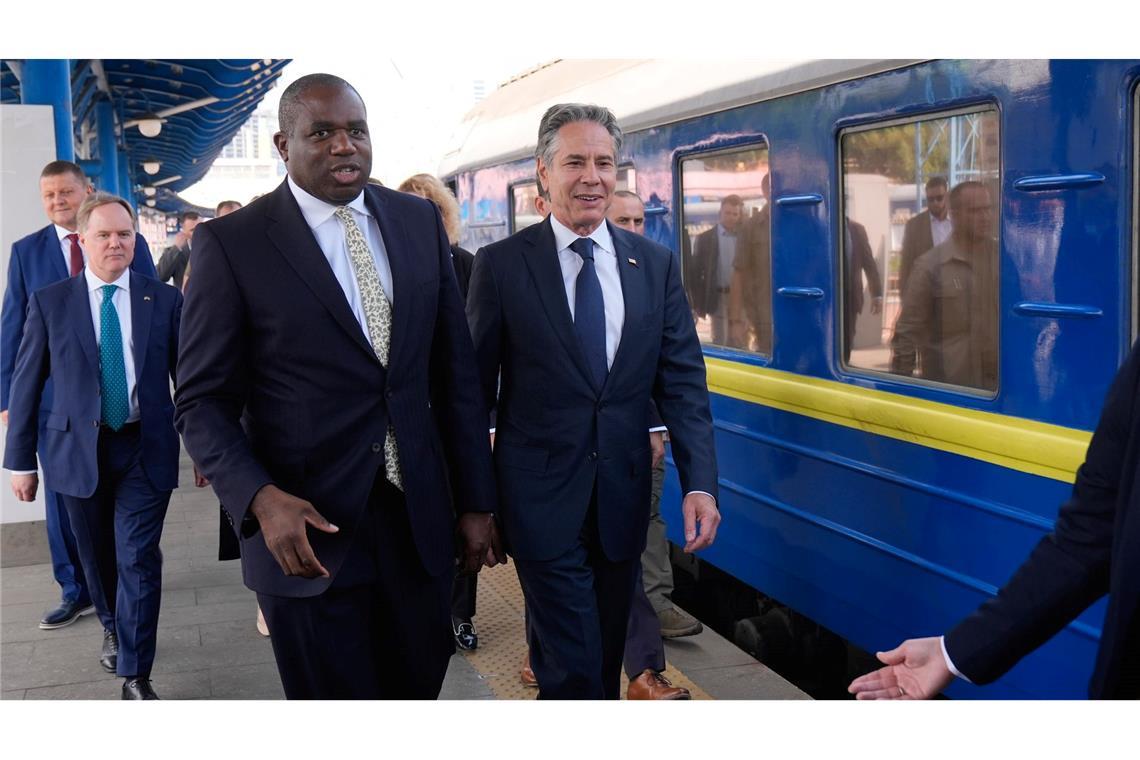 US-Außenminister Antony Blinken und der britische Außenminister David Lammy sind zu Gesprächen in die ukrainische Hauptstadt Kiew gereist.