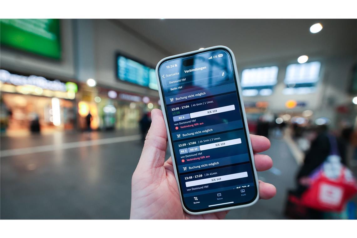 Verbindungen Fehlanzeige: mit der App der Deutschen Bahn gab es am Montag Probleme.