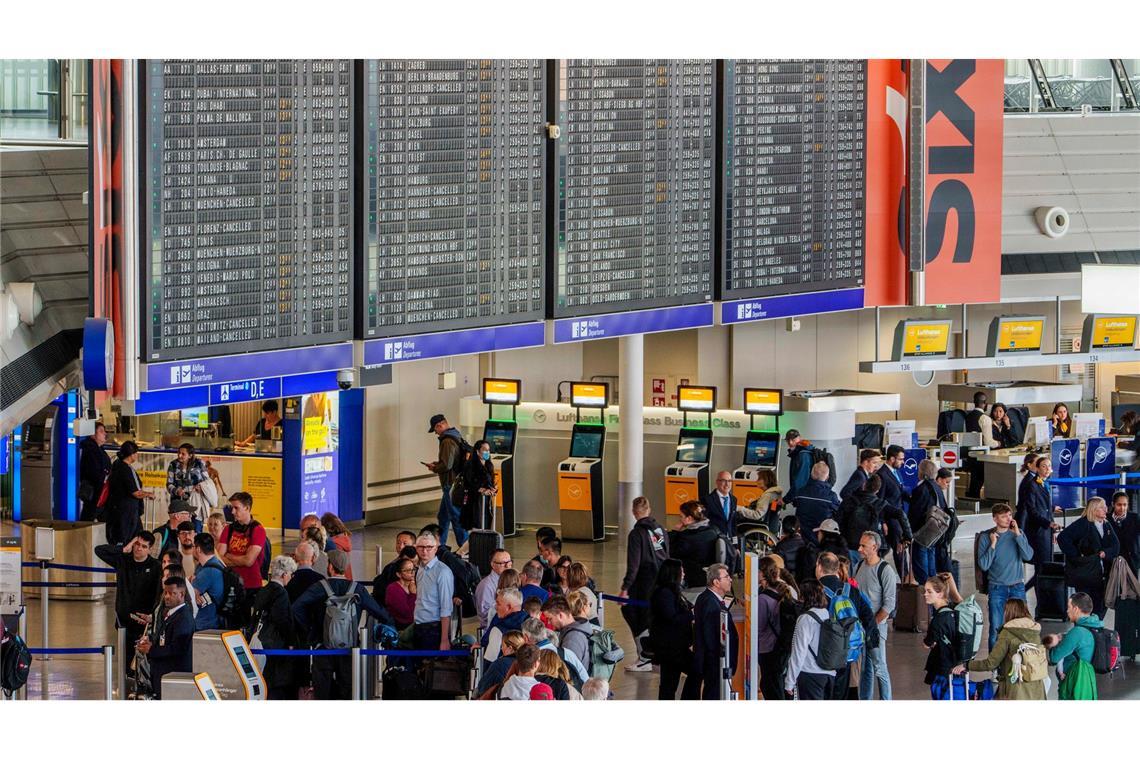 Verzögerungen und Ausfälle gab es auch am Flughafen Frankfurt (Foto aktuell).