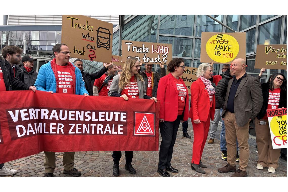 Betriebsversammlung im SI-Centrum  endet mit einem Knall