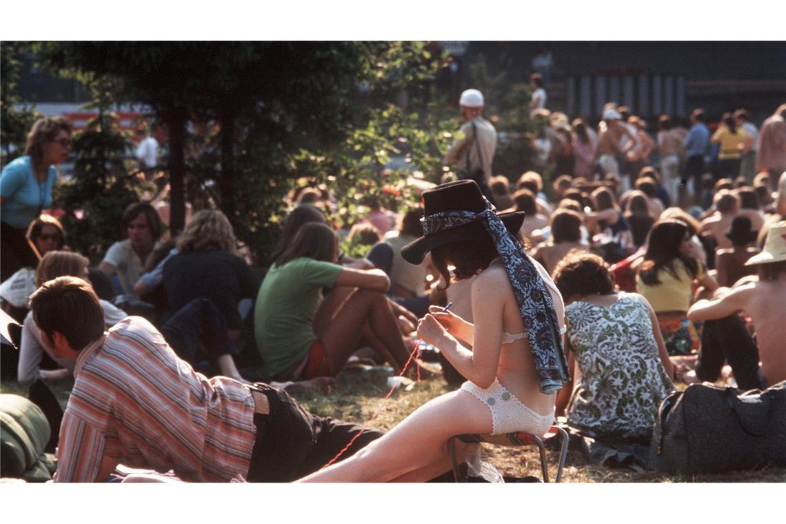 Viele junge Menschen drängten zu Beginn der 70er Jahre auf mehr Unabhängigkeit von ihren Eltern. (Archivbild)