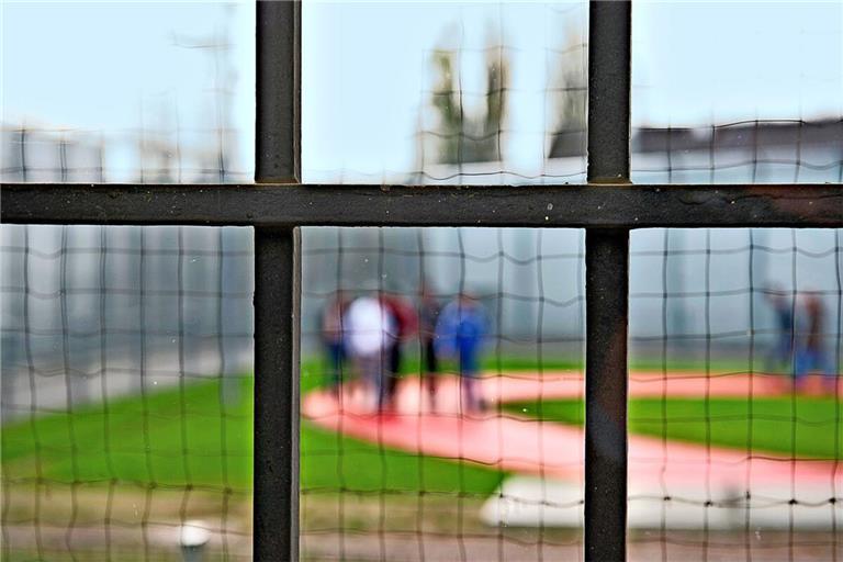 Viele Straftäter, die in Stammheim in Untersuchungshaft sind, haben ein Suchtproblem.