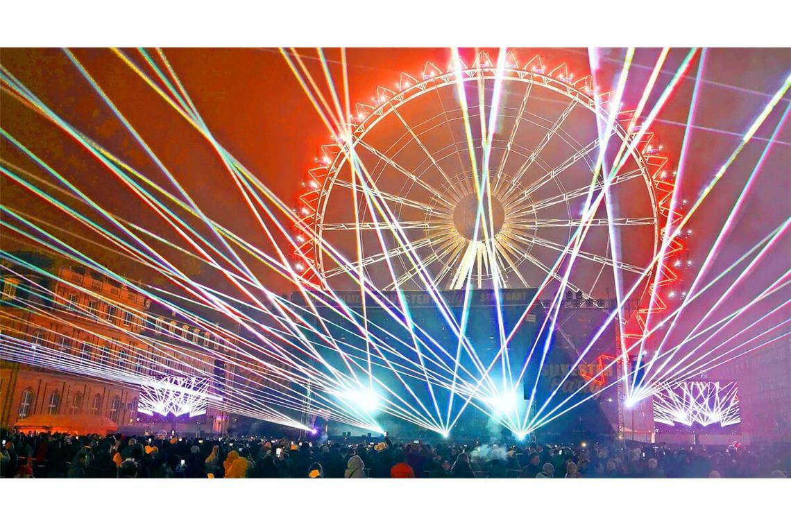 Von der Lasershow vor dem Neuen Schloss und dem Riesenrad waren die Besucher etwas enttäuscht.