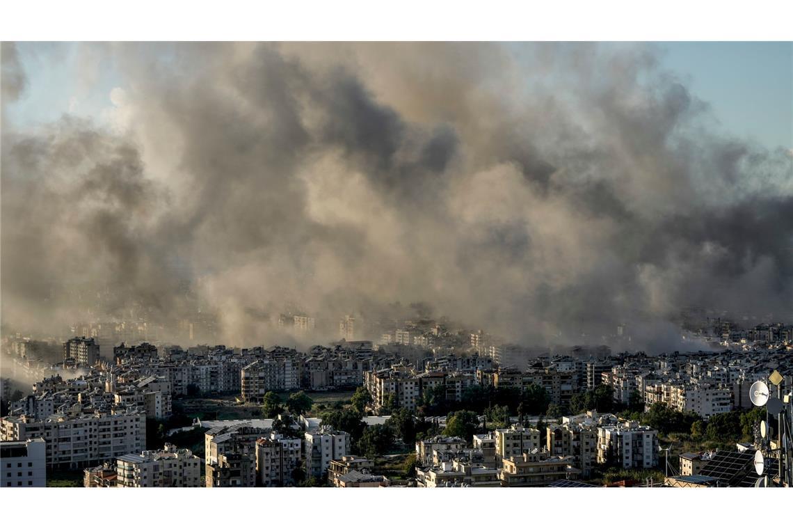 Vor der für den Abend erwarteten Waffenruhe flog Israel noch schwere Angriffe auf den Libanon.