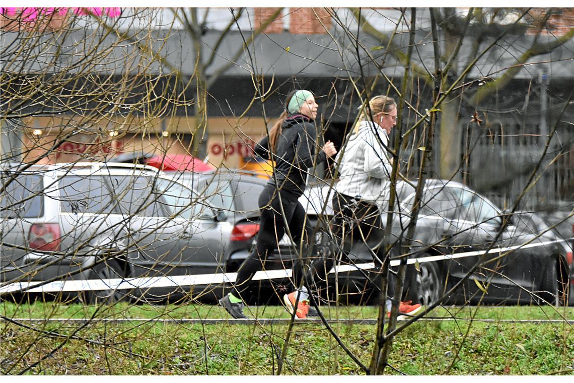 Vorbei am großen Parkplatz an der Bleichwiese verläuft die Strecke entlang der M...