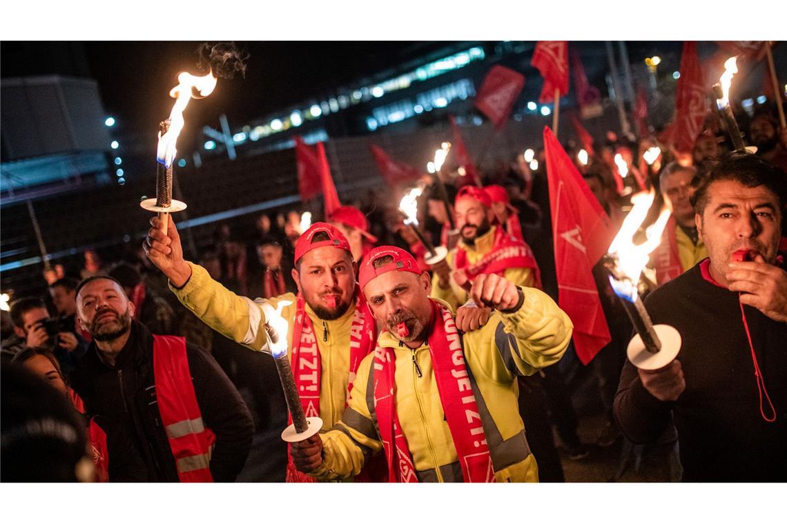 Warnstreik der IG Metall bei Porsche