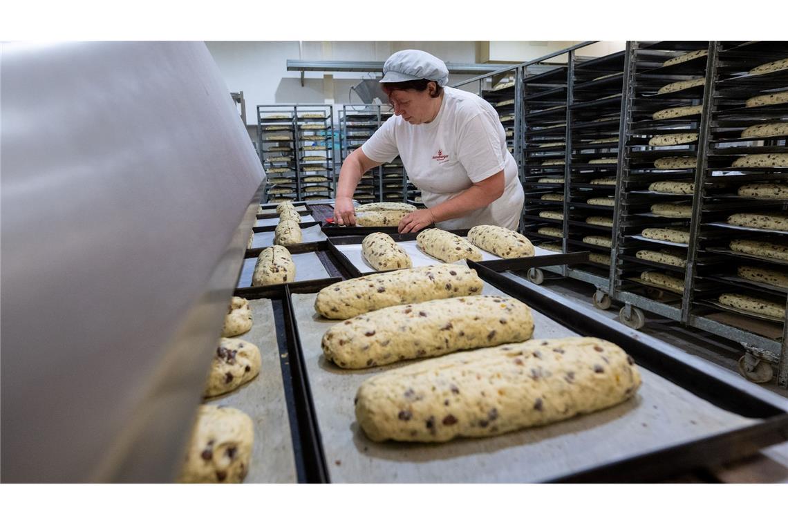 Weihnachten naht? Erste Weihnachtssollen werden gebacken