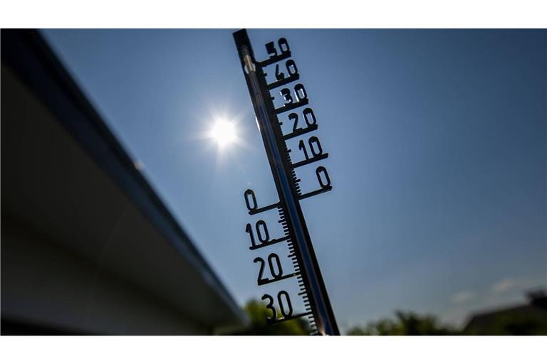 Weit mehr als 30 Grad erwartet die Menschen in Baden-Württemberg in den kommenden Tagen.