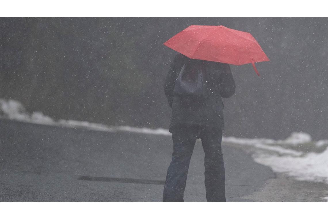 Wenig überraschend: Im Winter waren die Werte für Einsamkeit sowie Symptome von Angst und Depression höher als in anderen Jahreszeiten. (Symbolbild)