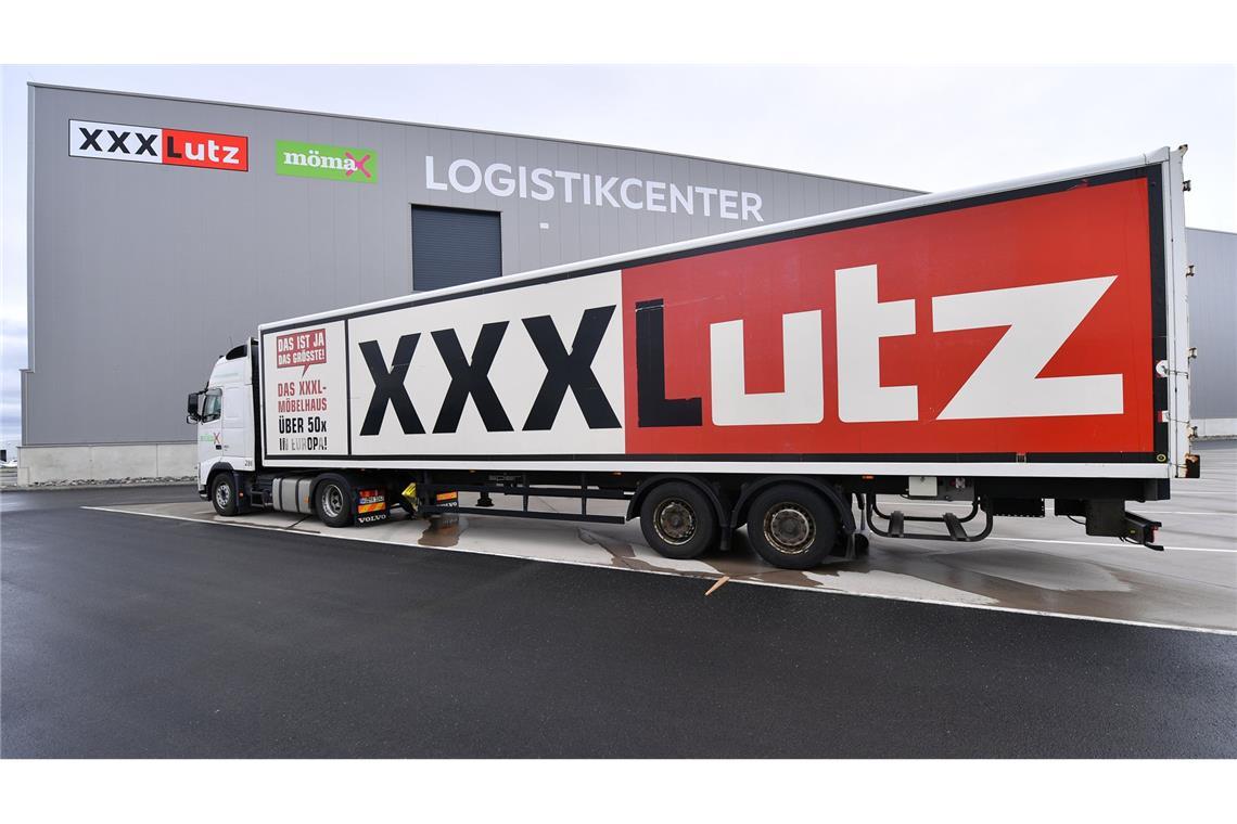 XXXLutz übernimmt die Porta Gruppe.