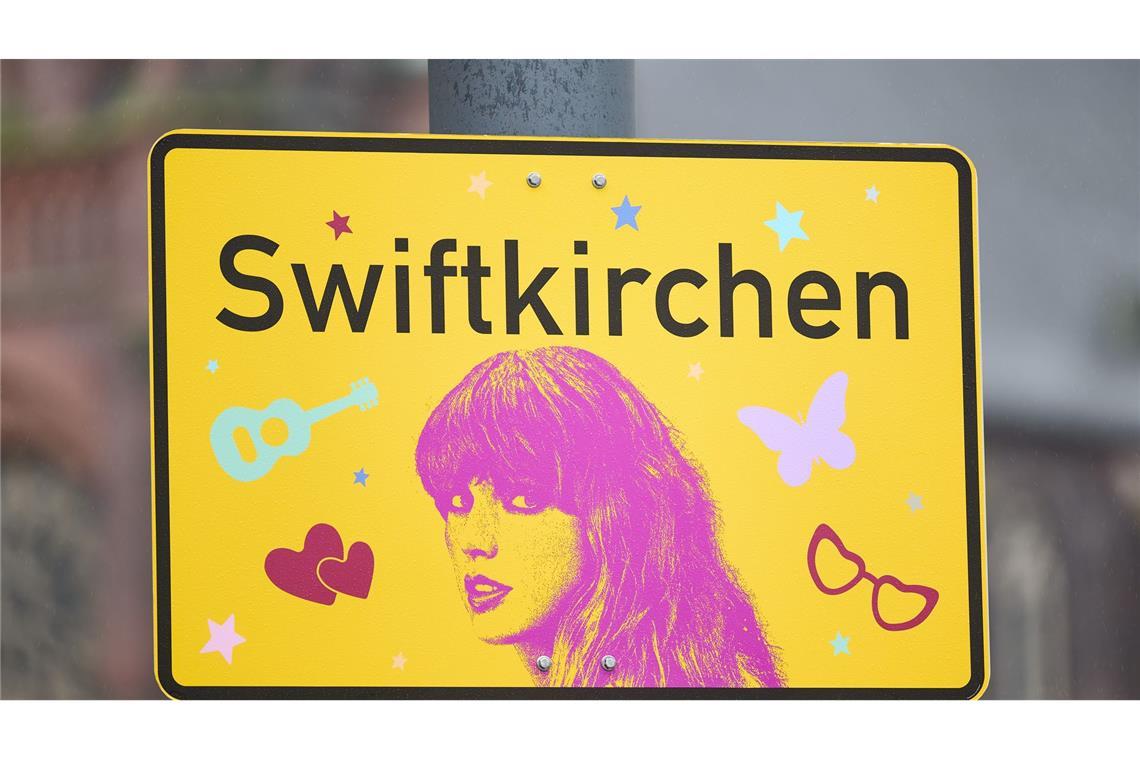 Zu Ehren der Musikerin Taylor Swift benennt sich Gelsenkirchen vorübergehend in "Swiftkirchen" um.