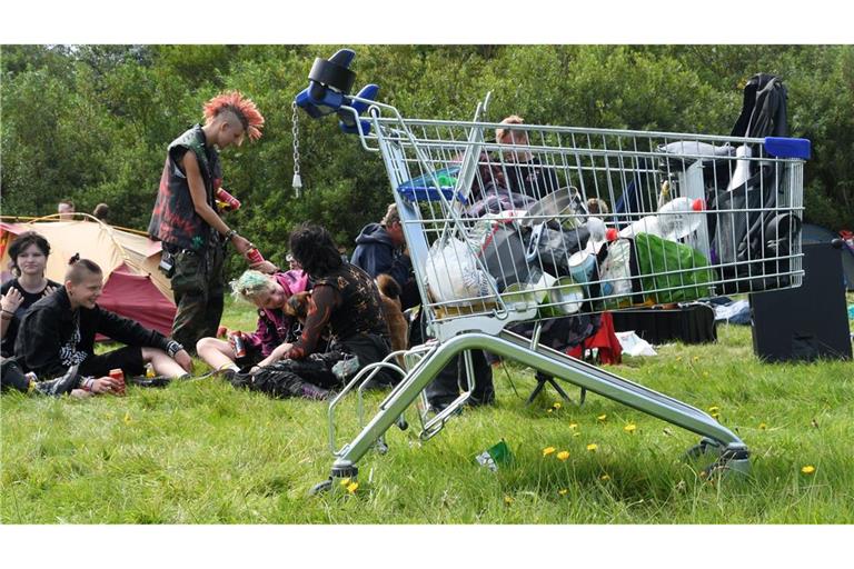 Zum Start des Punk-Protestcamps auf Sylt waren rund 40 Menschen im Camp.