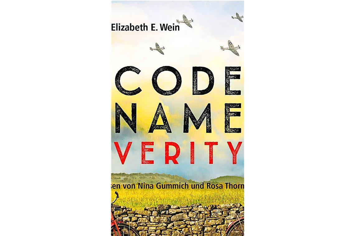 Zum Zuhören – Elisabeth E. Wein: Code Name­ Verity. Hörcompany. 2 mp3-CDs. 11 Std. 35 min. 19,99 Euro. Beim Absturz eines britischen Spionageflugs entkommt die Pilotin, die Agentin gerät in die Fänge der Nazis.  Rosa Thormeyer und Nina Gummich erzählen aus markanten Perspektiven  von der Freundschaft mutiger Frauen. (ak)