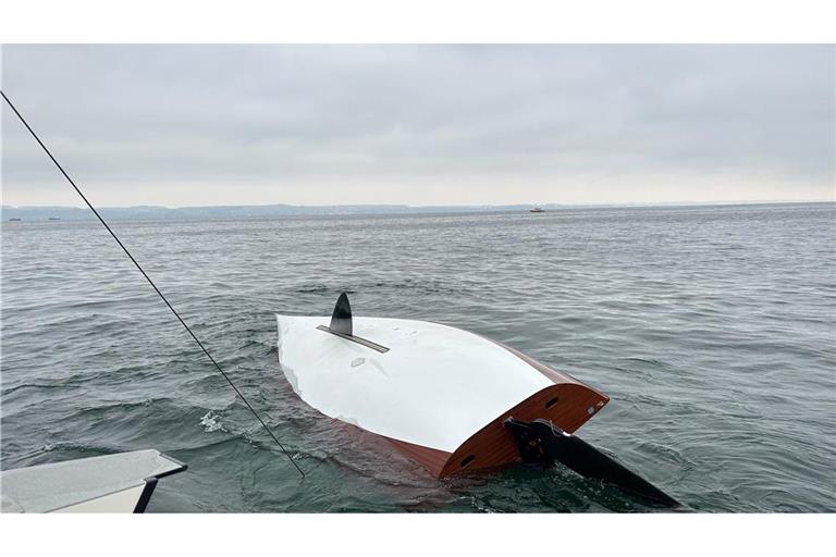 Zwei Segler konnten nur noch tot aus dem Bodensee geborgen werden.